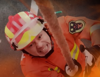 “消防員哥哥，我考上重點(diǎn)高中了！”