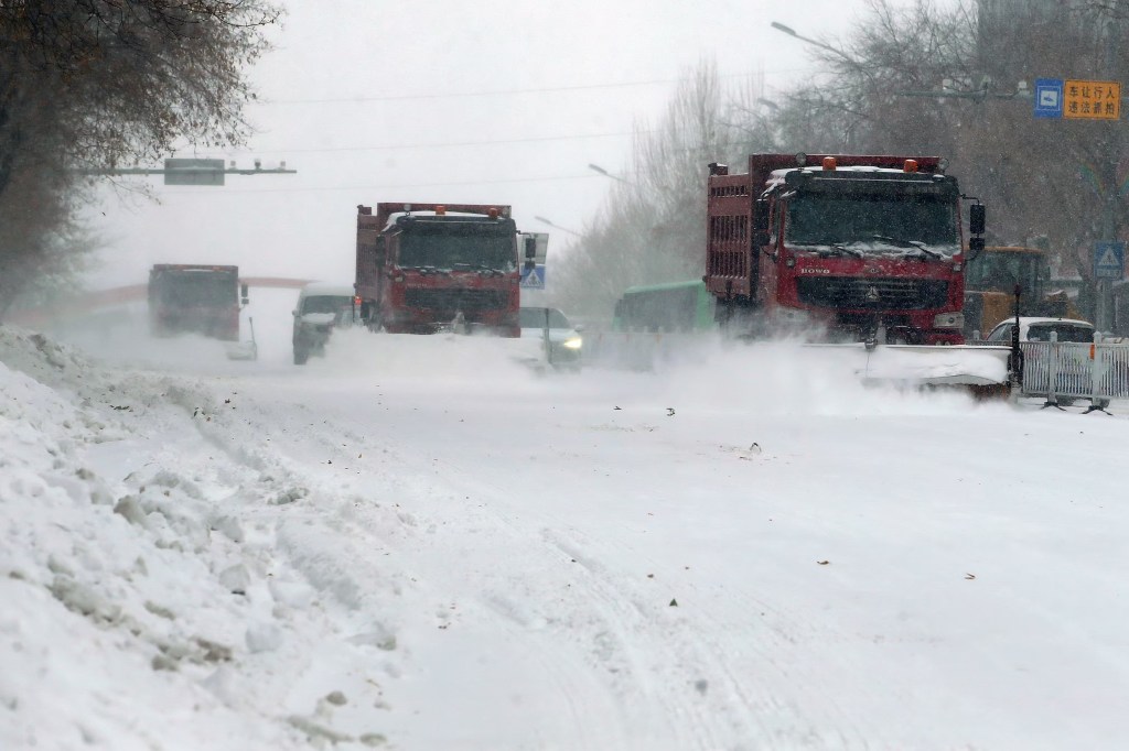 學(xué)起來！雪天出行安全指南