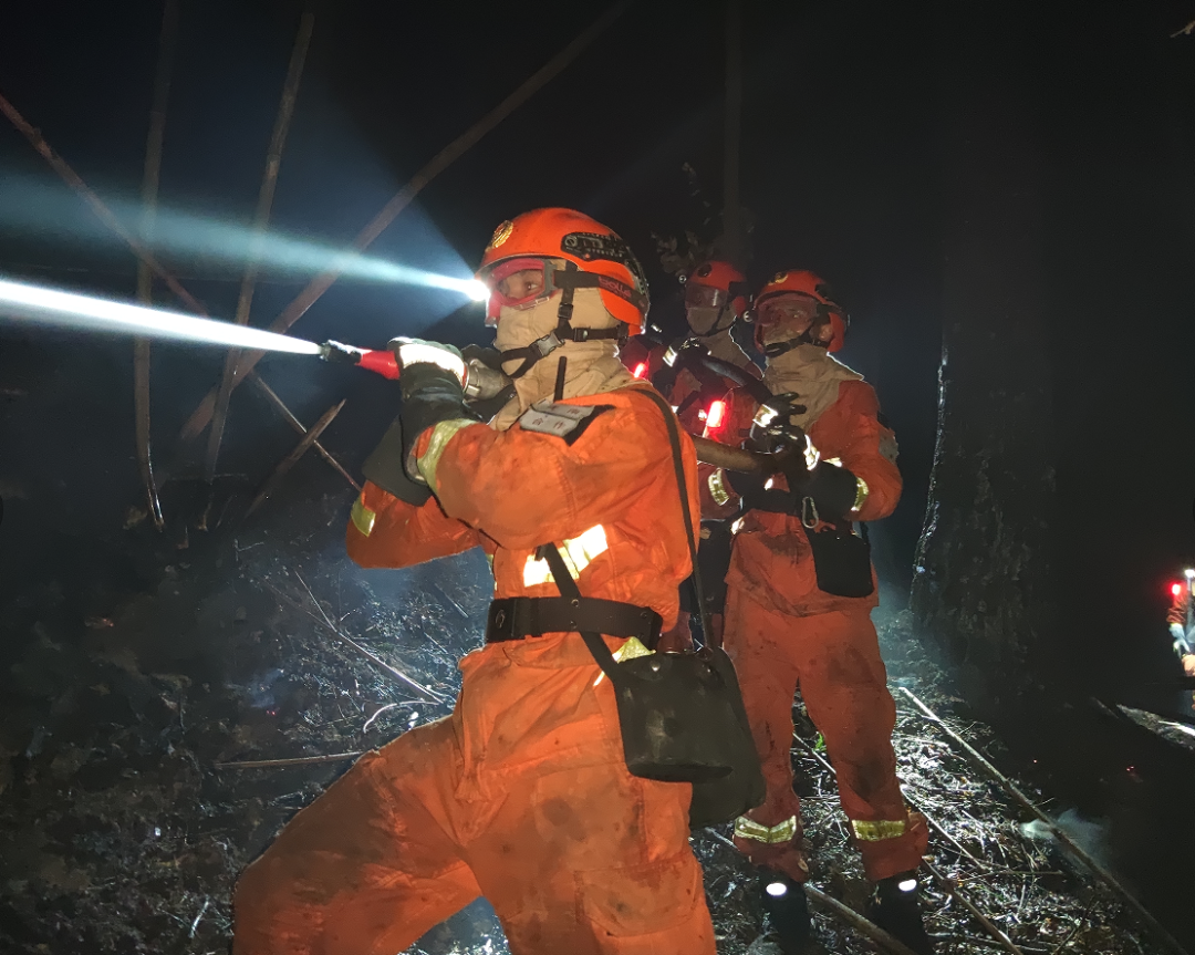 中國消防忠誠衛(wèi)士｜龔其暢：赴湯蹈火、不辱使命，甘當(dāng)人民“守夜人”