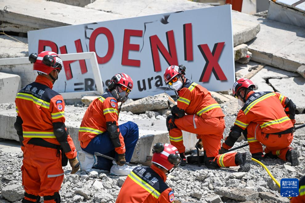 【新華社】中國(guó)救援隊(duì)和中國(guó)國(guó)際救援隊(duì)順利通過(guò)聯(lián)合國(guó)國(guó)際重型救援隊(duì)能力復(fù)測(cè)