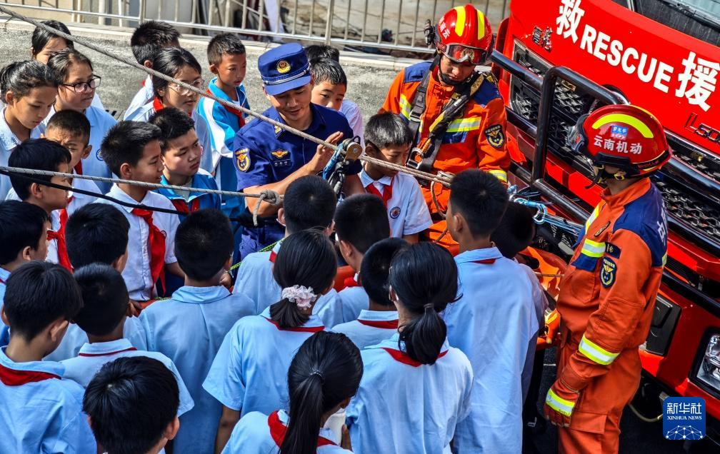 【新華社】各地開(kāi)展活動(dòng)迎接全國(guó)防災(zāi)減災(zāi)日